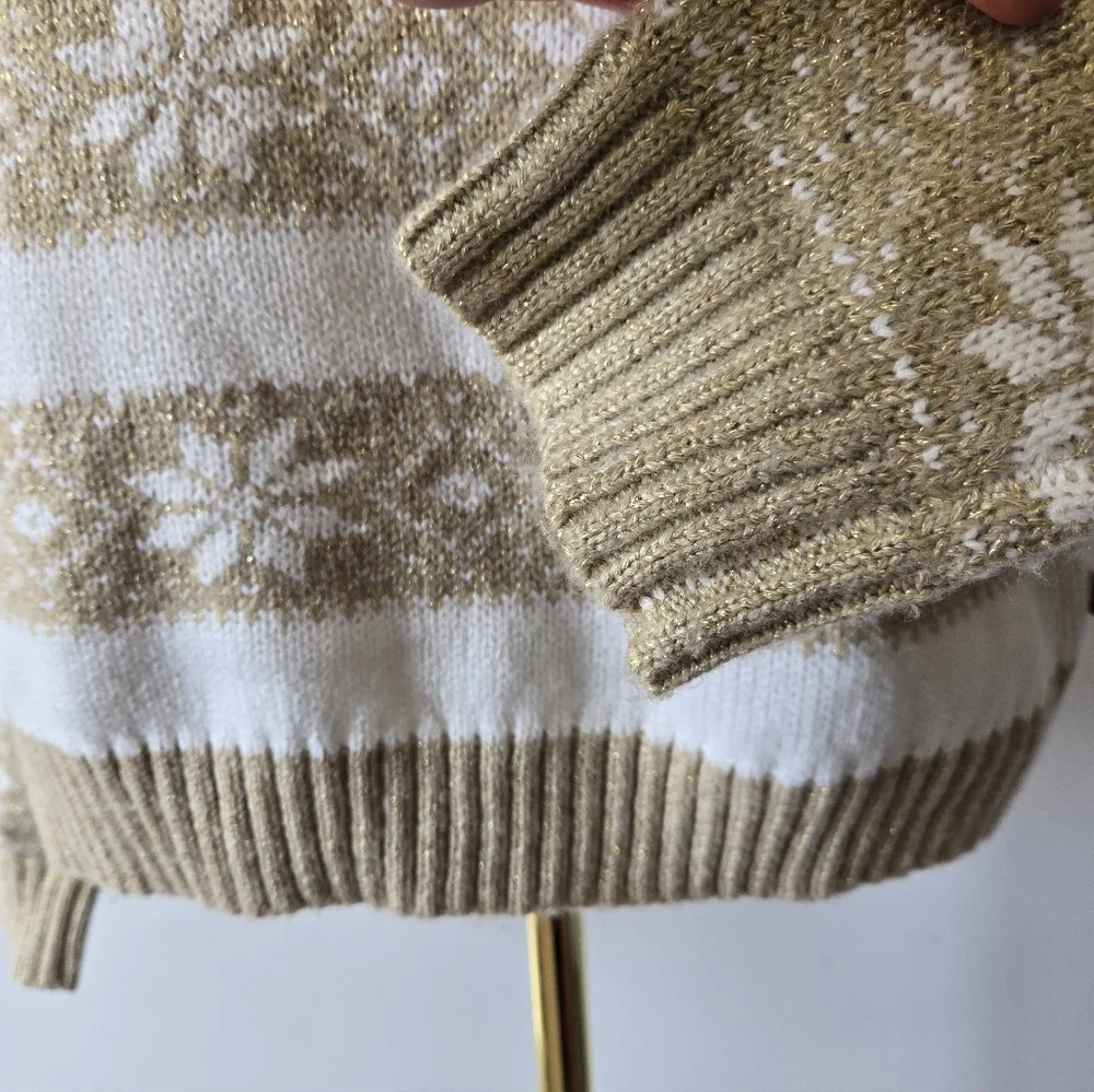 TOMMY HILFIGER Cream & Gold Snowflake Knit Sweater. Size Small - Picture 4 of 11